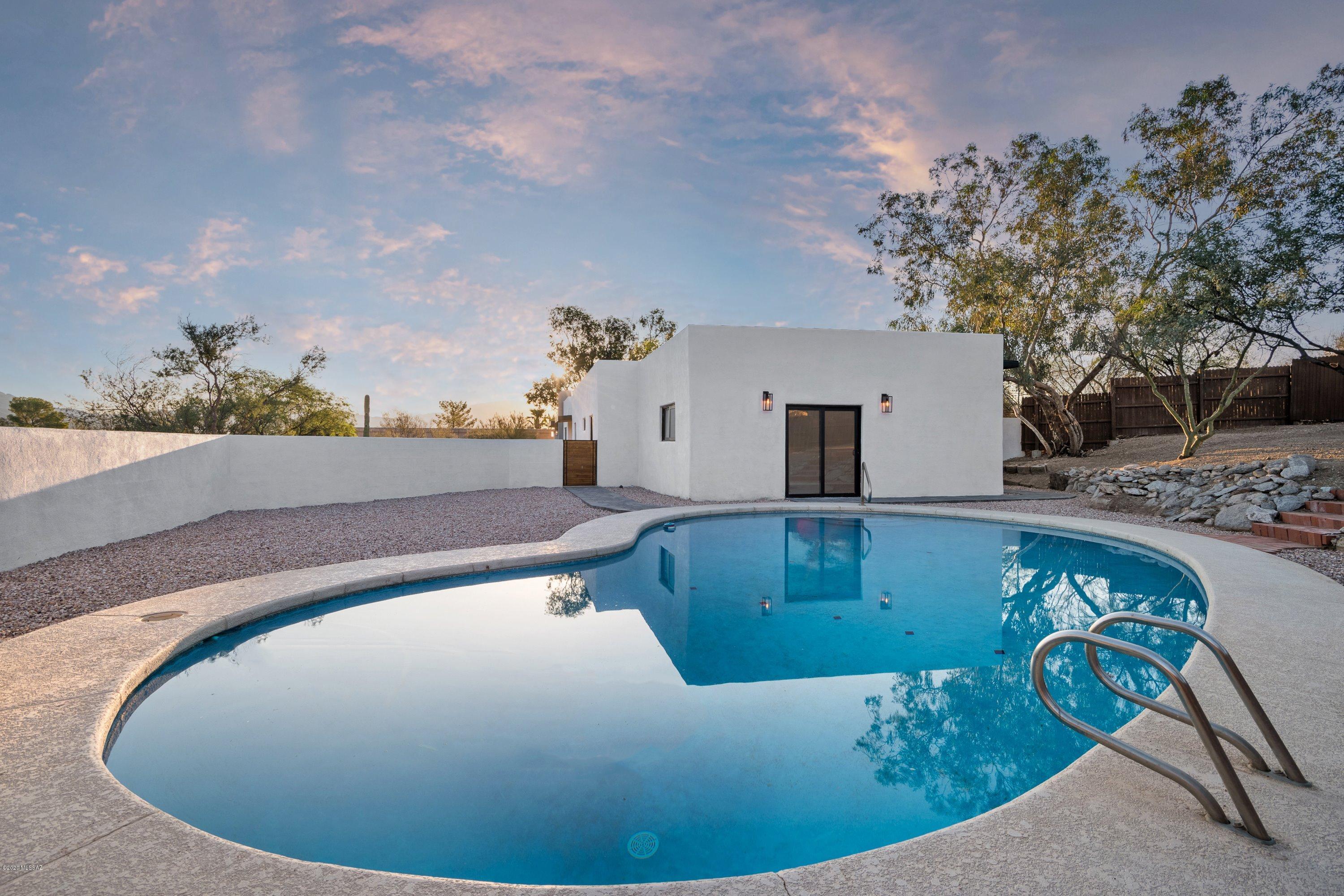 8250 East Rockgate Road Tucson, AZ 85750 - Photo 8 of 46