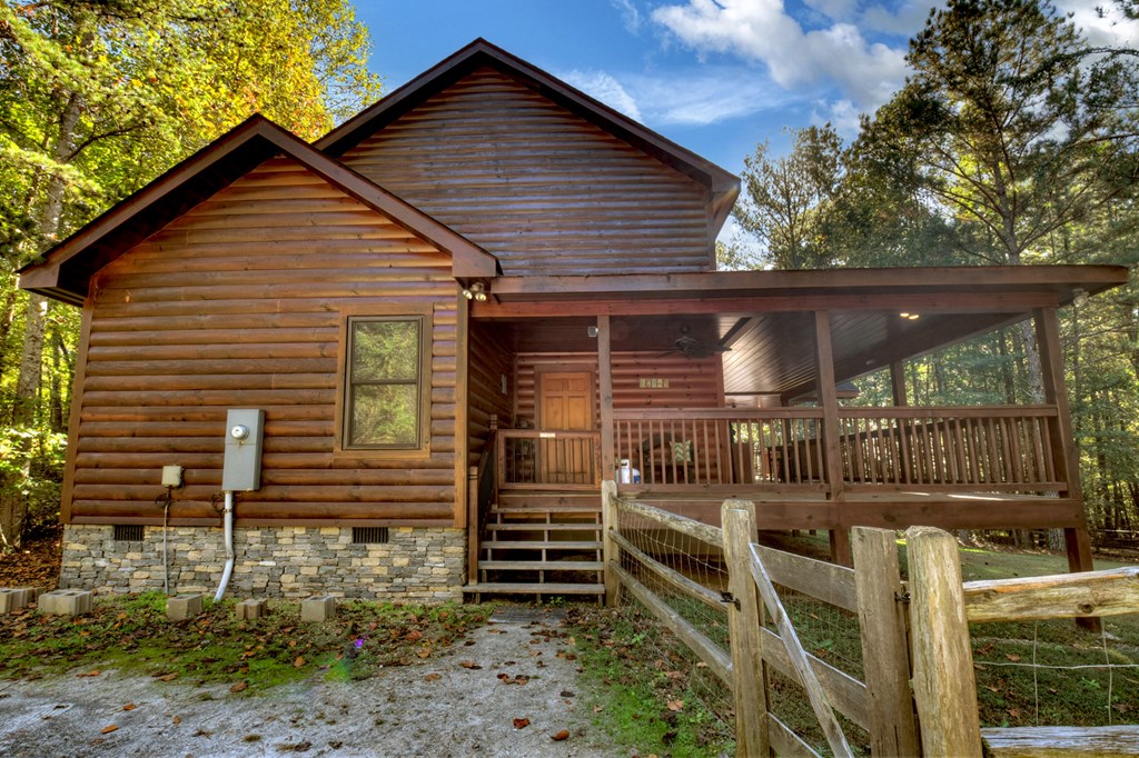 523 Long Branch Road Ranger, GA 30734 - Photo 15 of 56 a front view of a house with garage