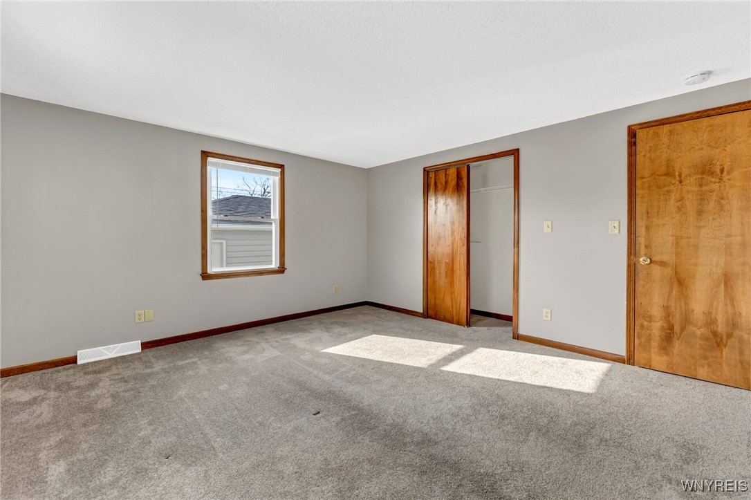 71 Downing Street Buffalo, NY 14220 - Photo 16 of 20