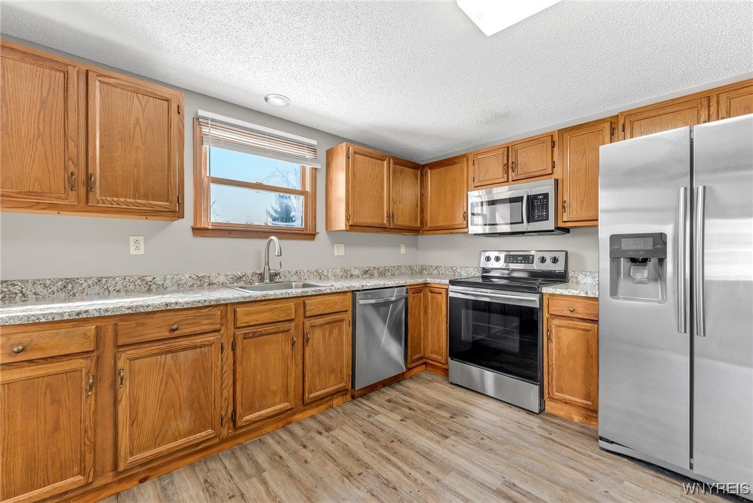 71 Downing Street Buffalo, NY 14220 - Photo 3 of 20