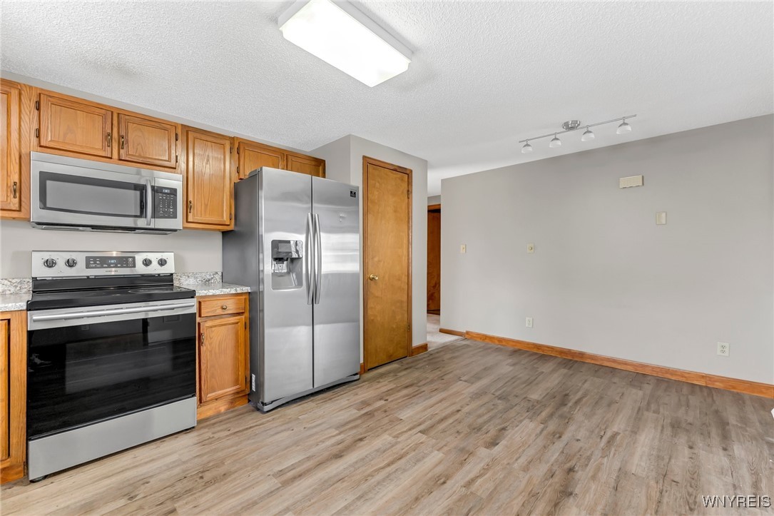 71 Downing Street Buffalo, NY 14220 - Photo 5 of 20