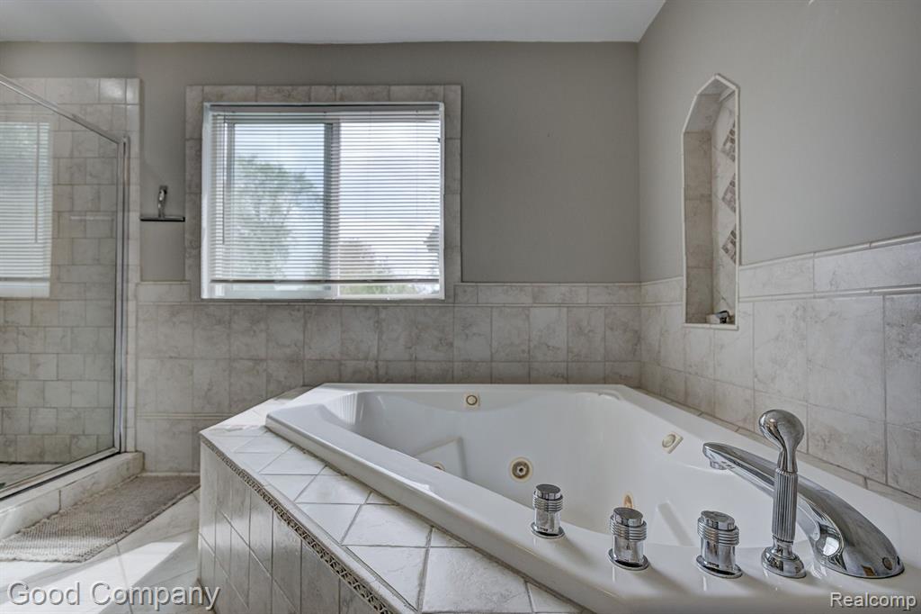 2230 Princeton Road Berkley, MI 48072 - Photo 29 of 48