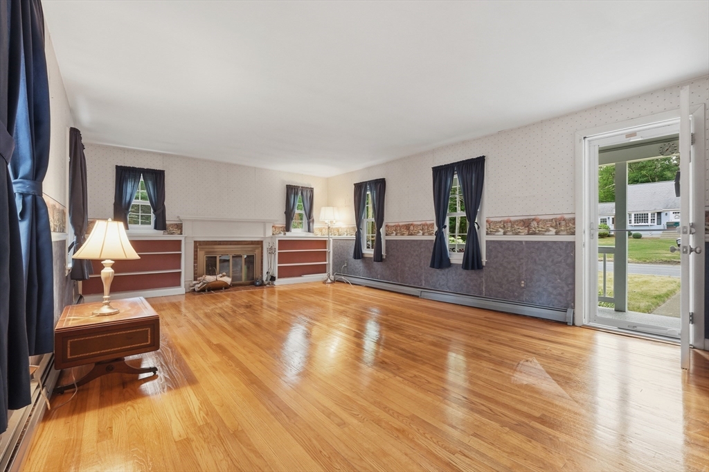 176 New Street Rehoboth, MA 02769 - Photo 3 of 42