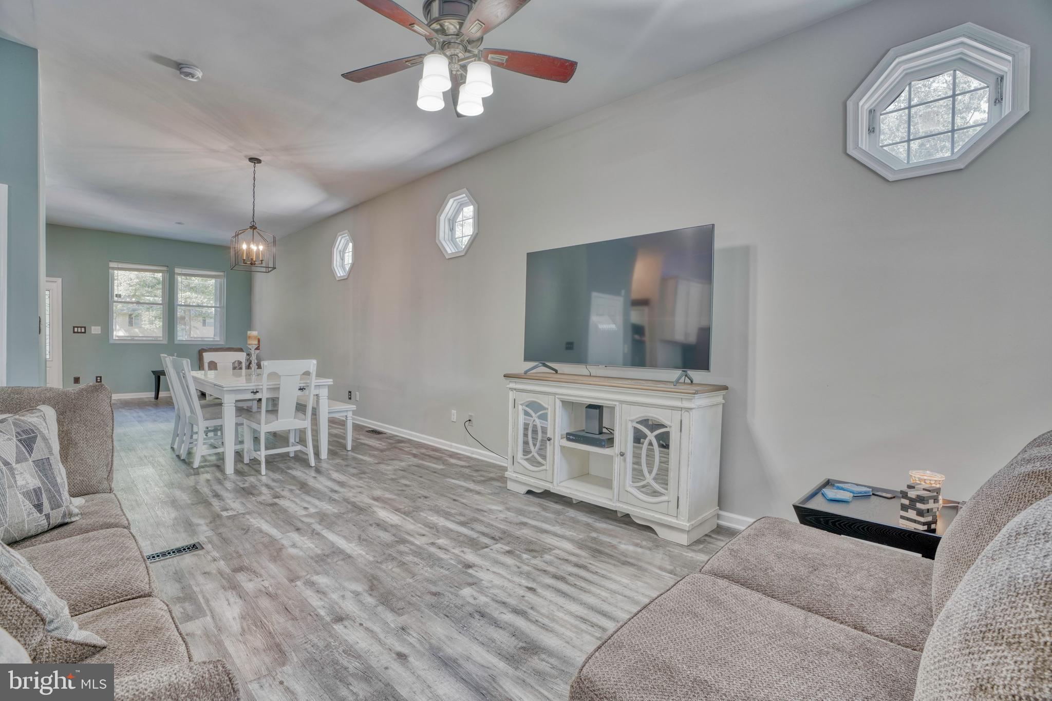1444 Maple Avenue Baltimore, MD 21221 - Photo 11 of 83 Gallery Image 11