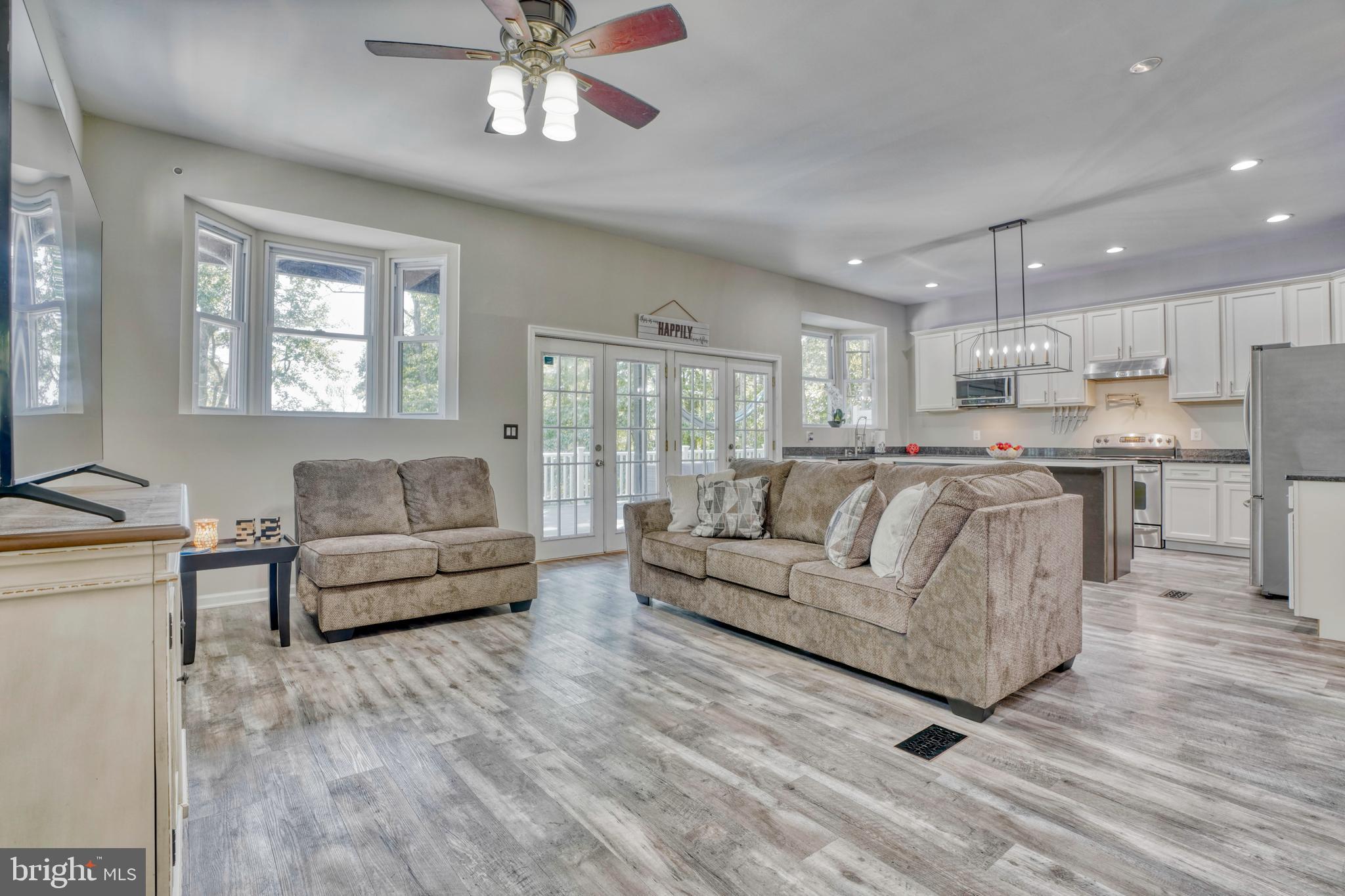 1444 Maple Avenue Baltimore, MD 21221 - Photo 12 of 83 Gallery Image 12