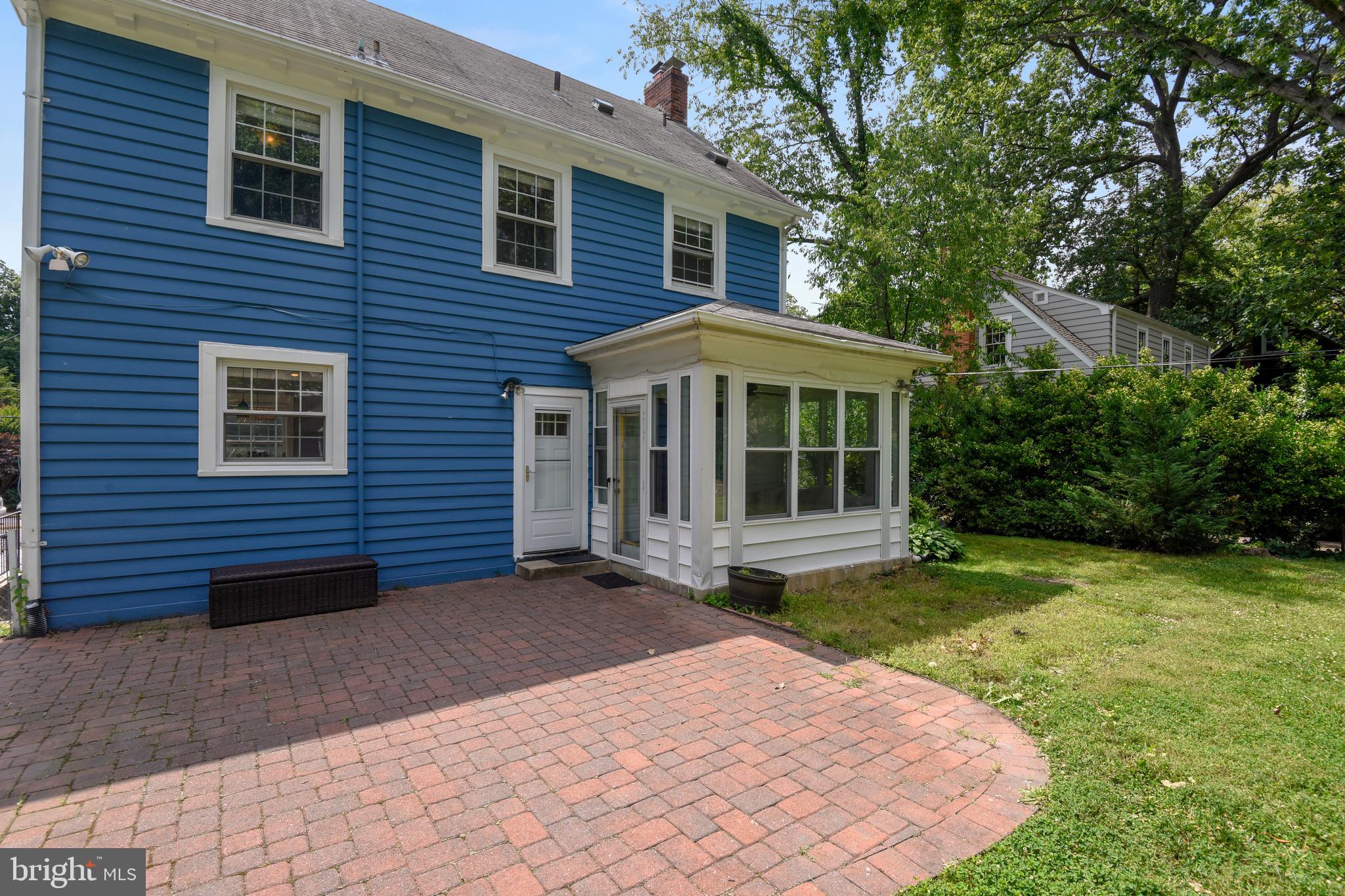 1407 North Glebe Road Arlington, VA 22207 - Photo 6 of 43