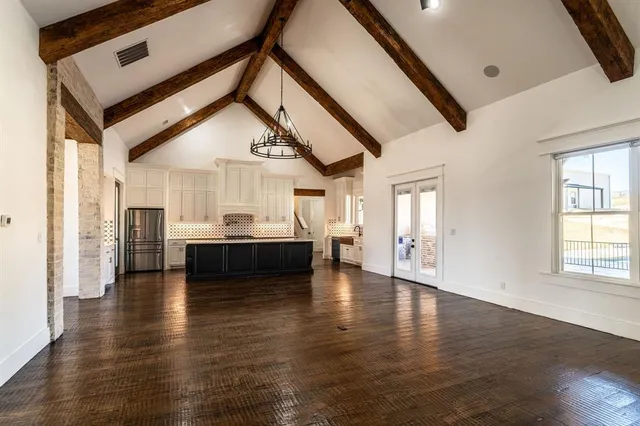 $1,274,000 | 704 Glade Pk Court, Azle, TX 76020