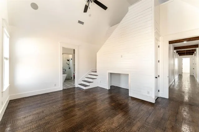 $1,274,000 | 704 Glade Pk Court, Azle, TX 76020