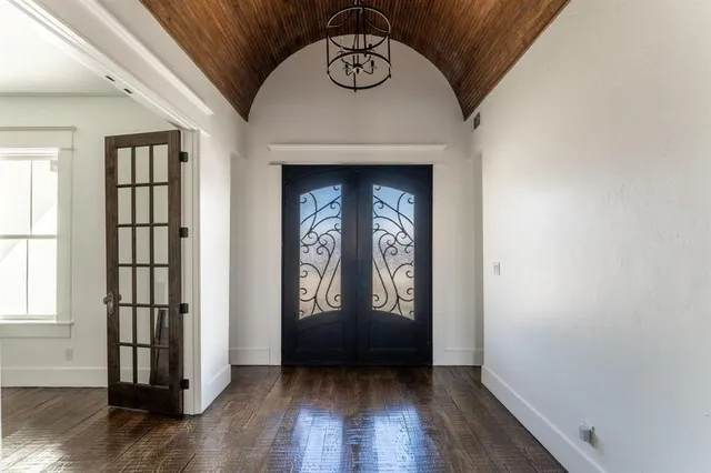 $1,274,000 | 704 Glade Pk Court, Azle, TX 76020