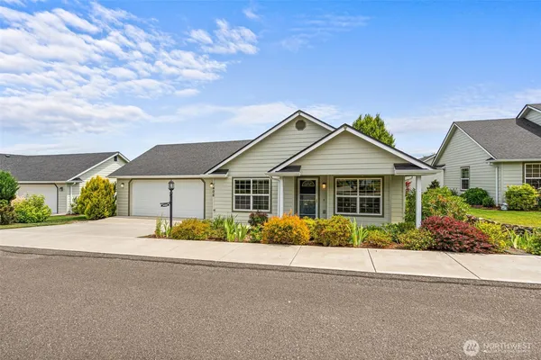 $535,000 | 1406 Stillwaters Avenue, Centralia, WA 98531