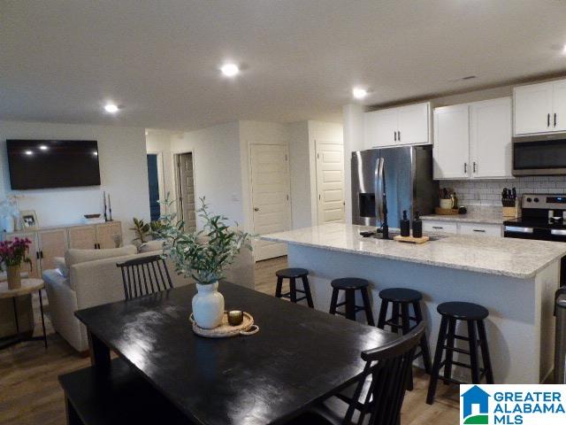 6998 Southern Trace Loop Leeds, AL 35094 - Photo 10 of 35