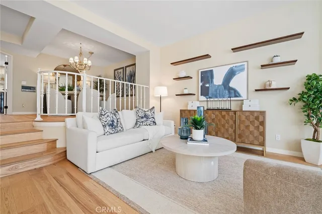 $1,525,000 | 19281 Meadowood Circle, Huntington Beach, CA 92648