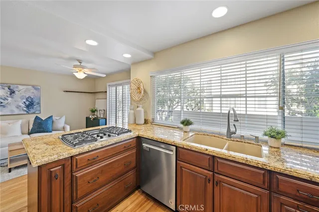 $1,525,000 | 19281 Meadowood Circle, Huntington Beach, CA 92648