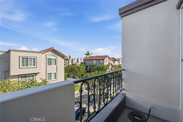 $1,525,000 | 19281 Meadowood Circle, Huntington Beach, CA 92648