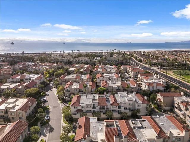$1,525,000 | 19281 Meadowood Circle, Huntington Beach, CA 92648