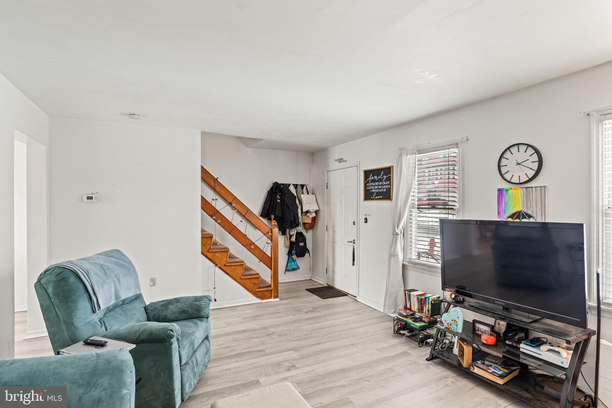 846 Marjory Terrace Lancaster, PA 17603 - Photo 5 of 27