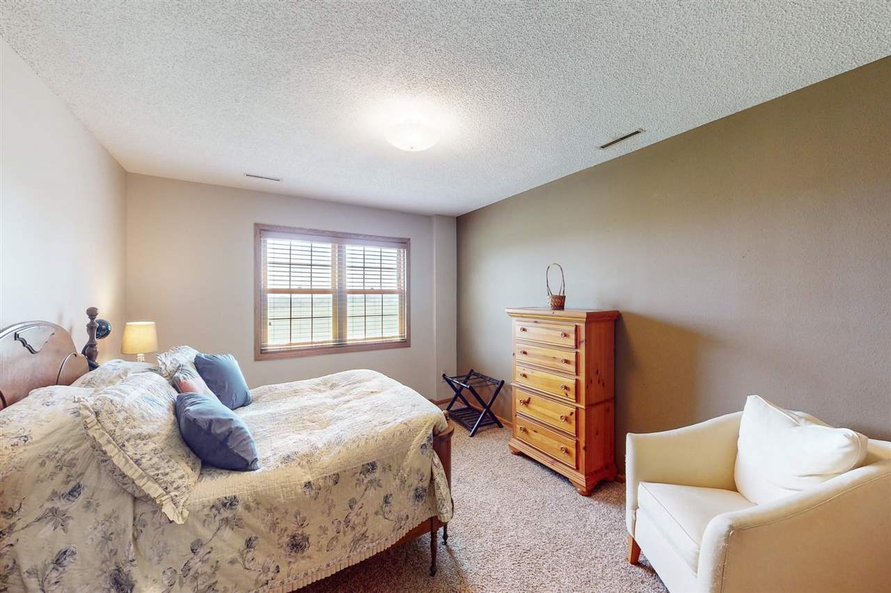 2076 Rogers Creek Road Ely, IA 52227 - Photo 33 of 51 Gallery Image 33