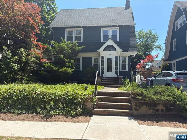 $4,500 | 191 Wood Street, Rutherford, NJ 07070
