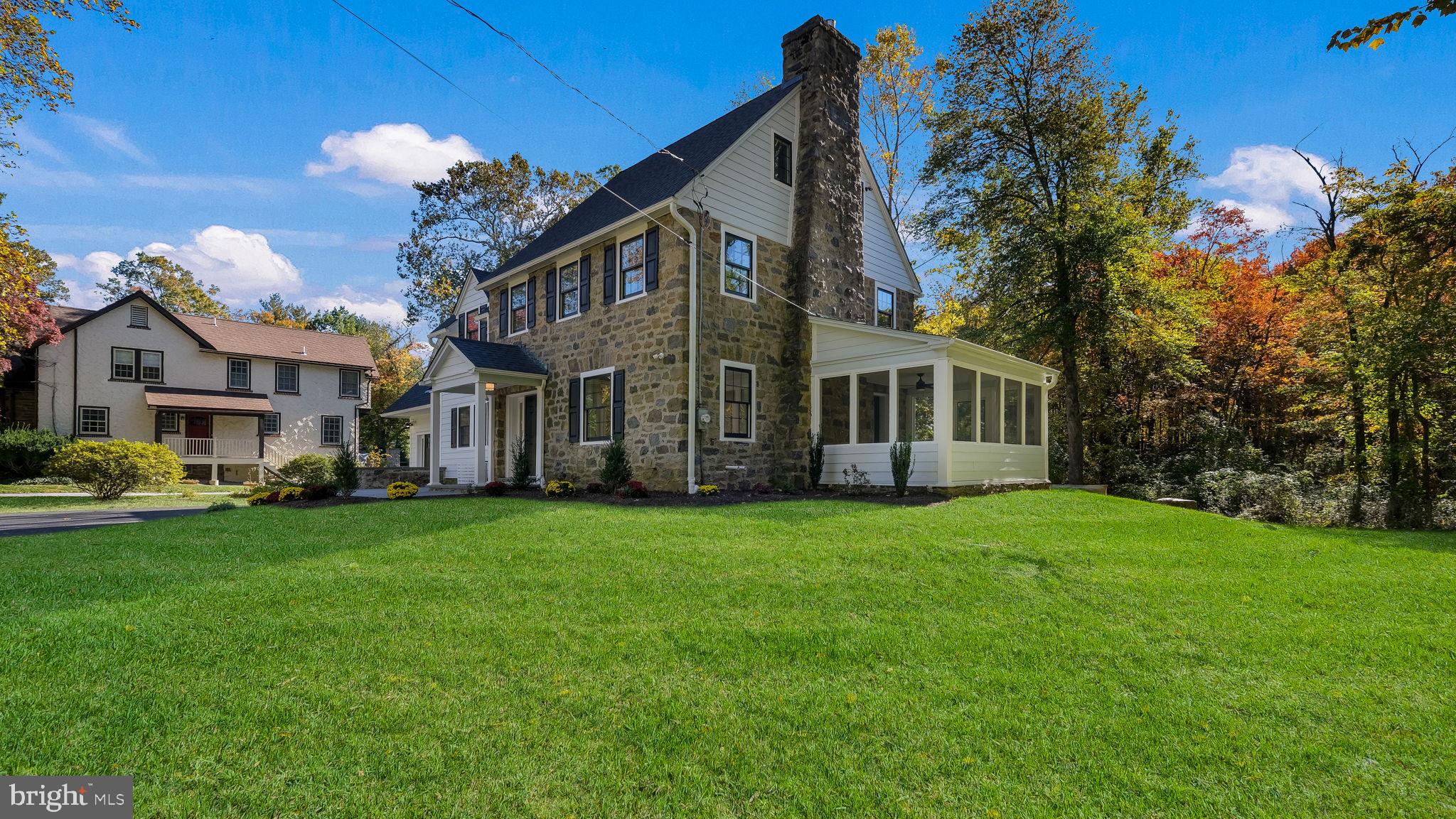 709 Brooke Road Wayne, PA 19087 - Photo 4 of 8 Screened side porch
