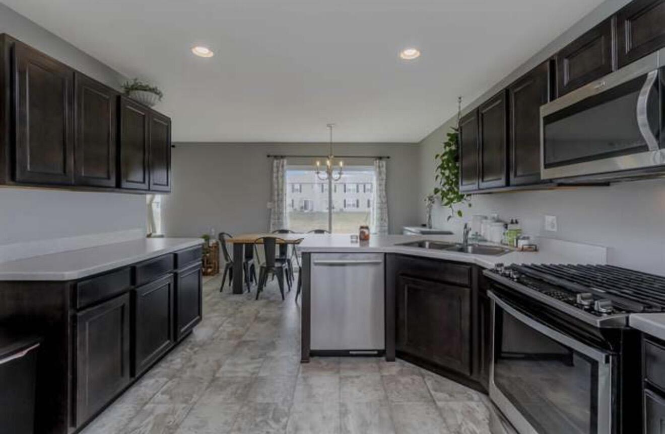 11126 Tennessee Street Crown Point, IN 46307 - Photo 11 of 22 1320x863