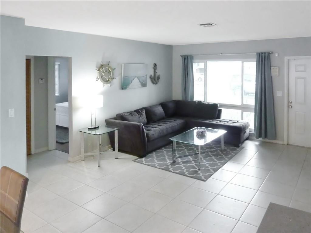 715 North 31st Road Hollywood, FL 33021 - Photo 11 of 25 Photo 11