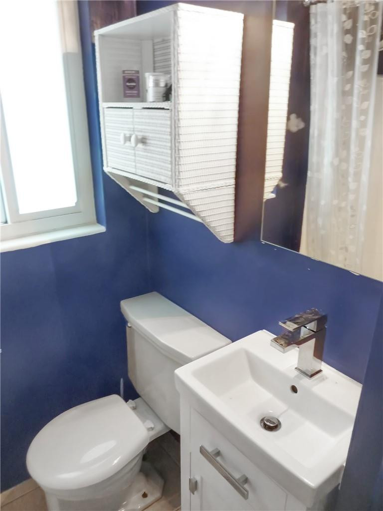 715 North 31st Road Hollywood, FL 33021 - Photo 18 of 25 Photo 18