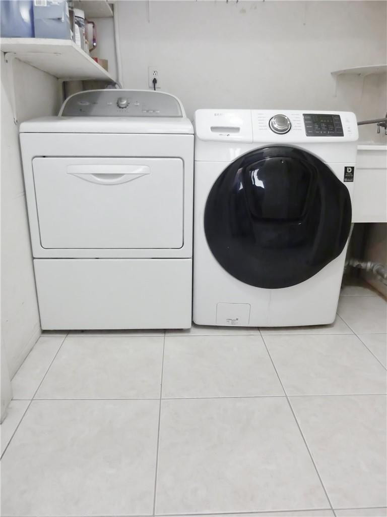 715 North 31st Road Hollywood, FL 33021 - Photo 19 of 25 Photo 19