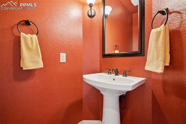 $509,000 | 1347 Mirrillion Heights, Colorado Springs, CO 80904