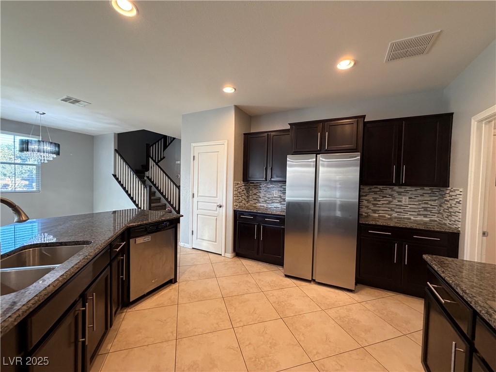 10544 Pembroke Bay Street Las Vegas, NV 89179 - Photo 15 of 38