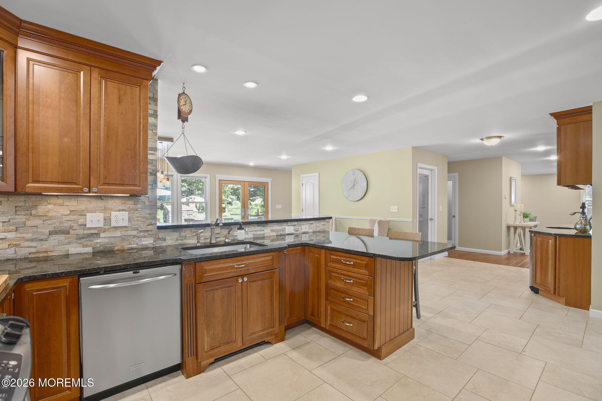 45 Pineoaka Road Jackson, NJ 08527 - Photo 7 of 44 Kitchen