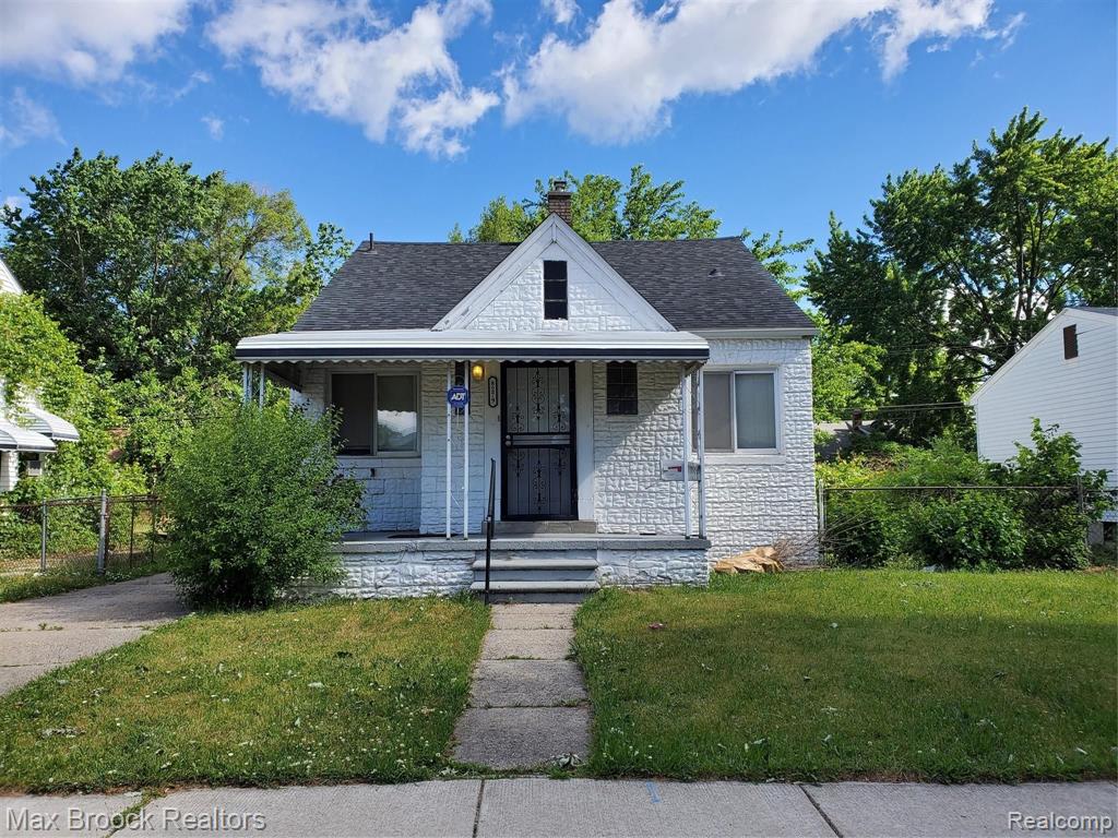 8279 Rivard Avenue Warren, MI 48089 - Photo 1 of 14