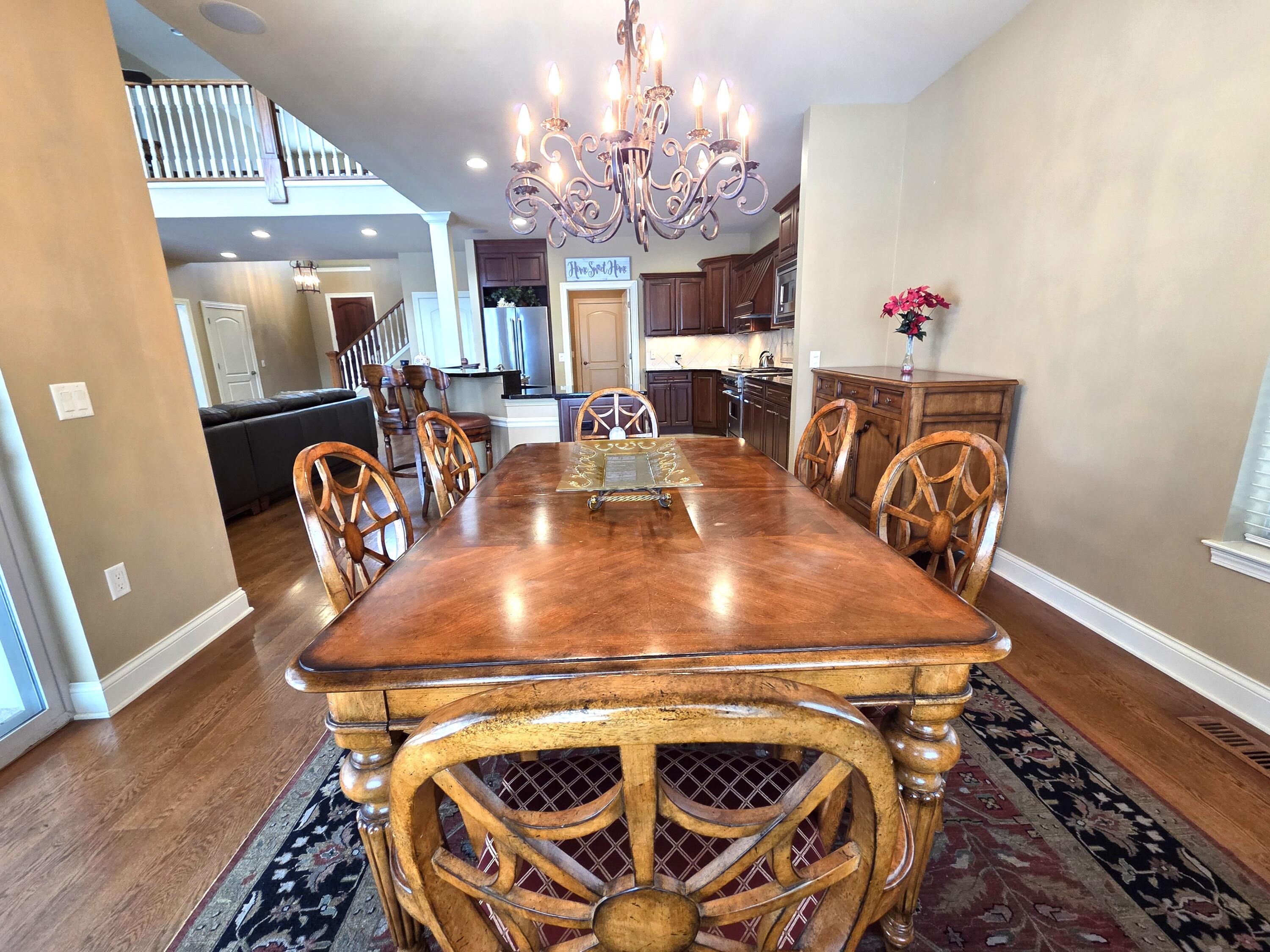 663 Greenview Circle, Unit 5527 Geneva, WI 53147 - Photo 19 of 40 dining rm mls