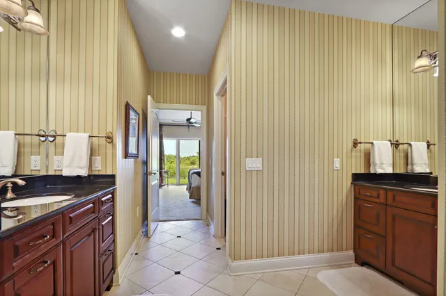 $663,000 | 663 Greenview Circle, Unit 5527, Geneva, WI 53147