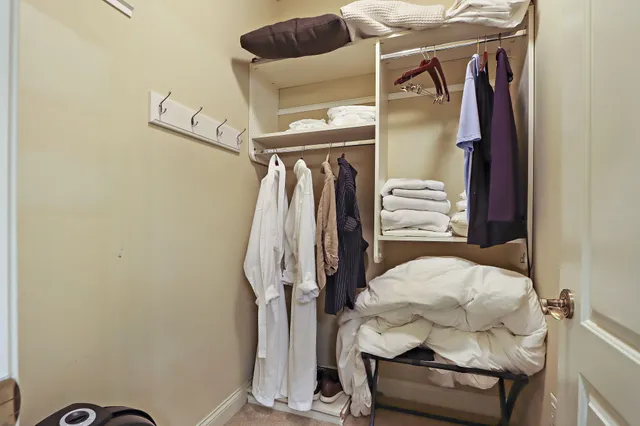 $663,000 | 663 Greenview Circle, Unit 5527, Geneva, WI 53147