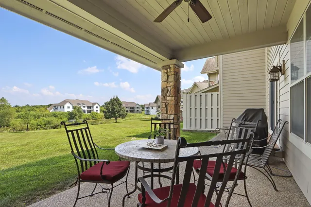 $663,000 | 663 Greenview Circle, Unit 5527, Geneva, WI 53147