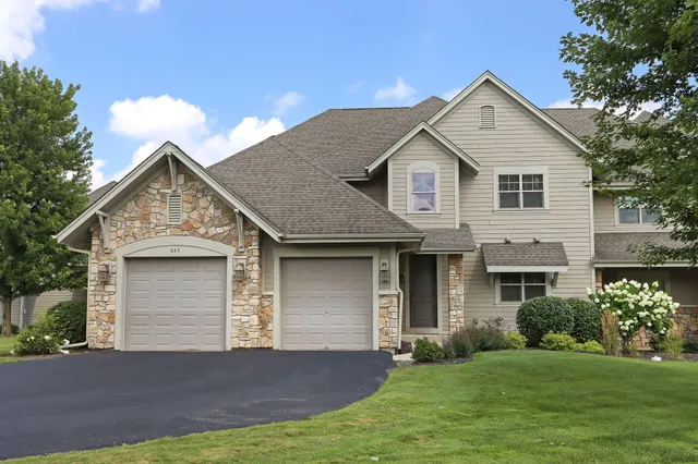 $663,000 | 663 Greenview Circle, Unit 5527, Geneva, WI 53147