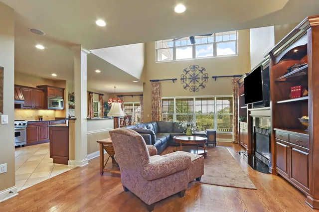 $663,000 | 663 Greenview Circle, Unit 5527, Geneva, WI 53147