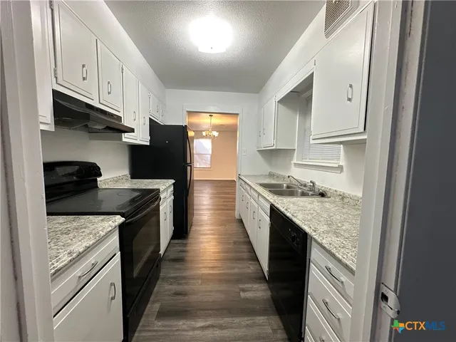 $1,800 | 882 Buerger Lane, Seguin, TX 78155