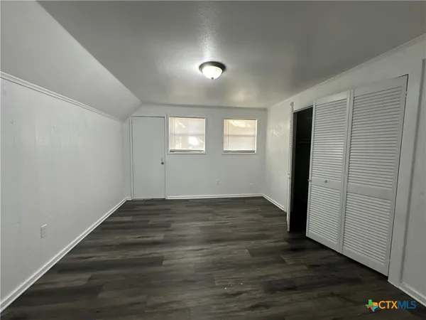 $1,600 | 882 Buerger Lane, Seguin, TX 78155