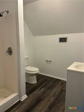 $1,800 | 882 Buerger Lane, Seguin, TX 78155