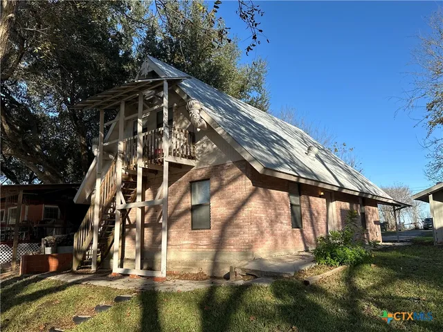 $1,800 | 882 Buerger Lane, Seguin, TX 78155