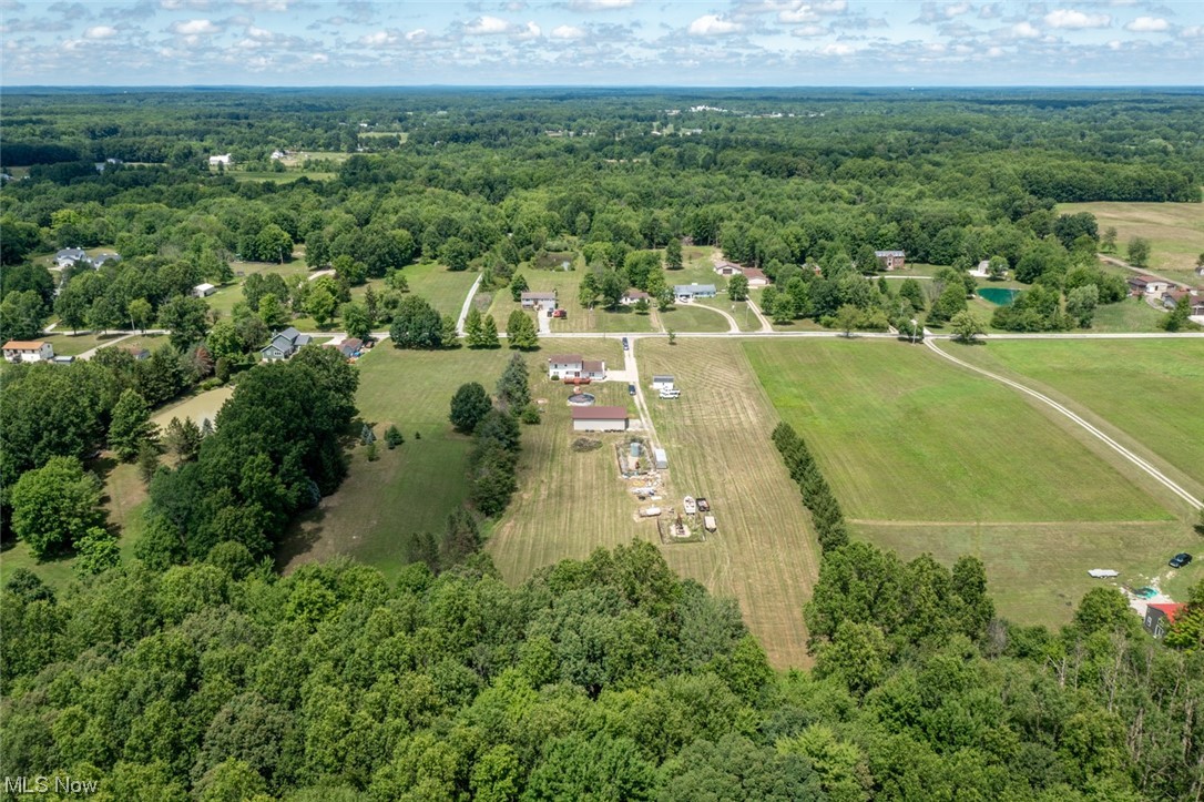 10142 Williams Road Diamond, OH 44412 - Photo 10 of 35 Gallery Image 10