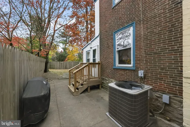 a building outdoor space with patio furniture