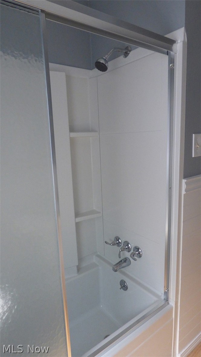1100 South Green Road Cleveland, OH 44121 - Photo 12 of 23 Gallery Image 12