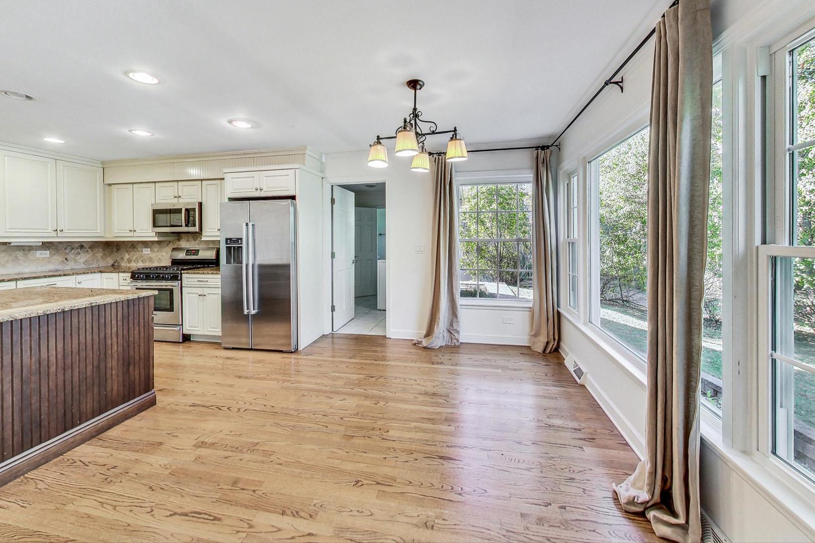 1040 Forest Hill Road Lake Forest, IL 60045 - Photo 13 of 34