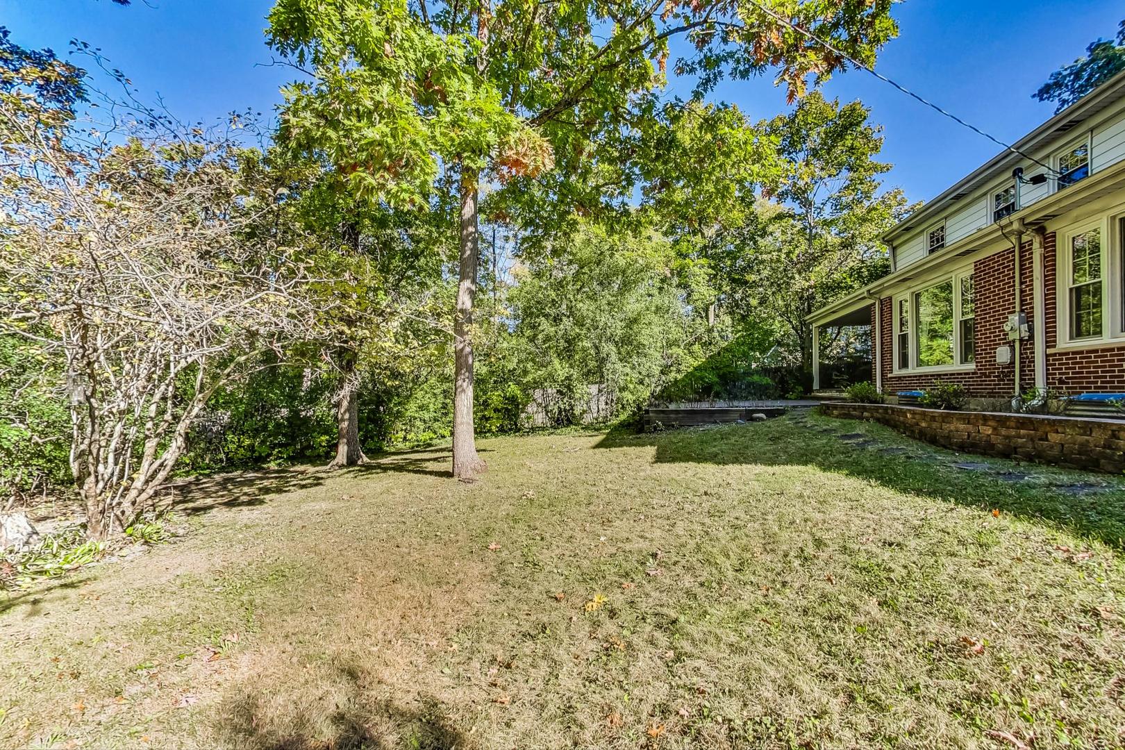 1040 Forest Hill Road Lake Forest, IL 60045 - Photo 29 of 34