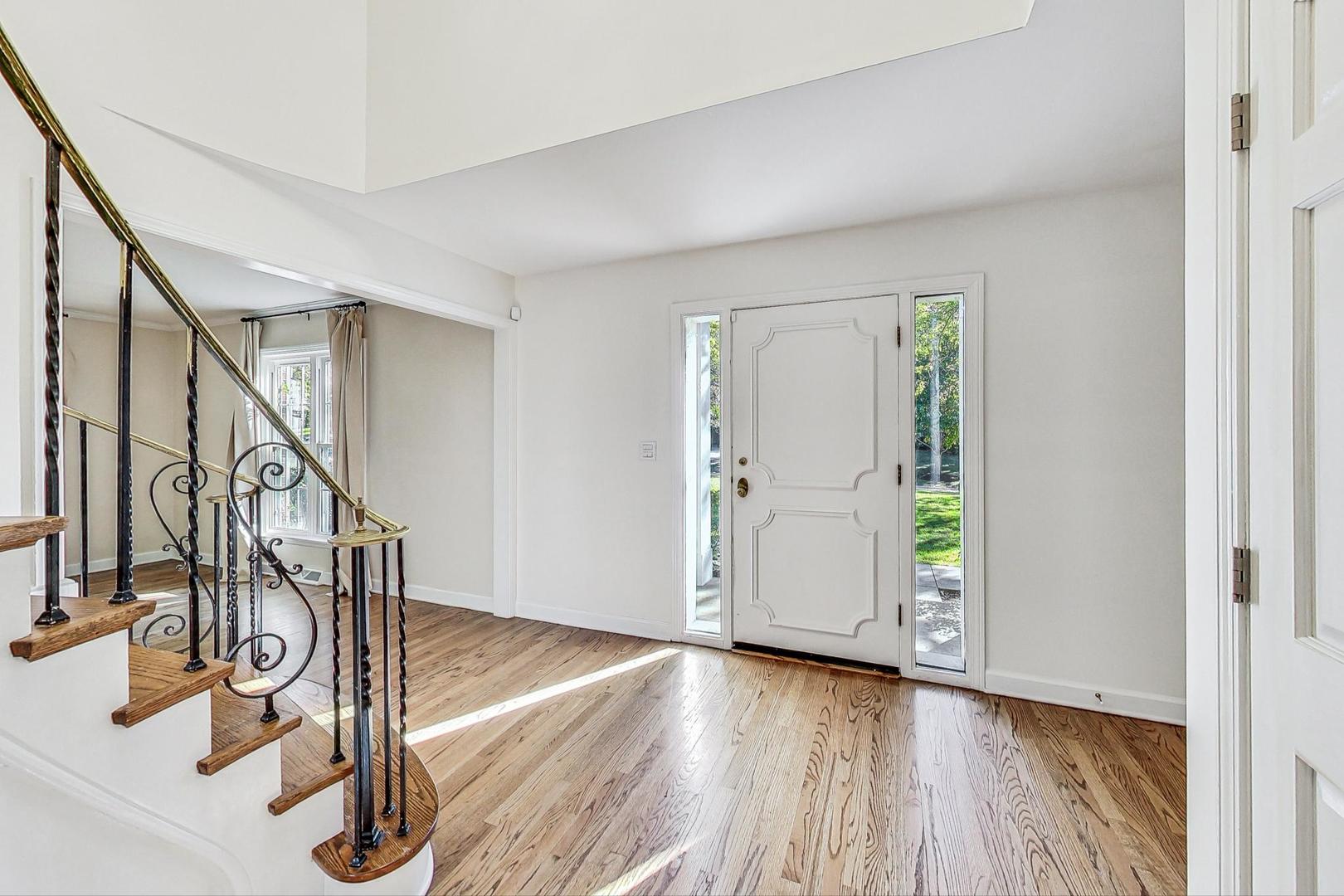 1040 Forest Hill Road Lake Forest, IL 60045 - Photo 6 of 34