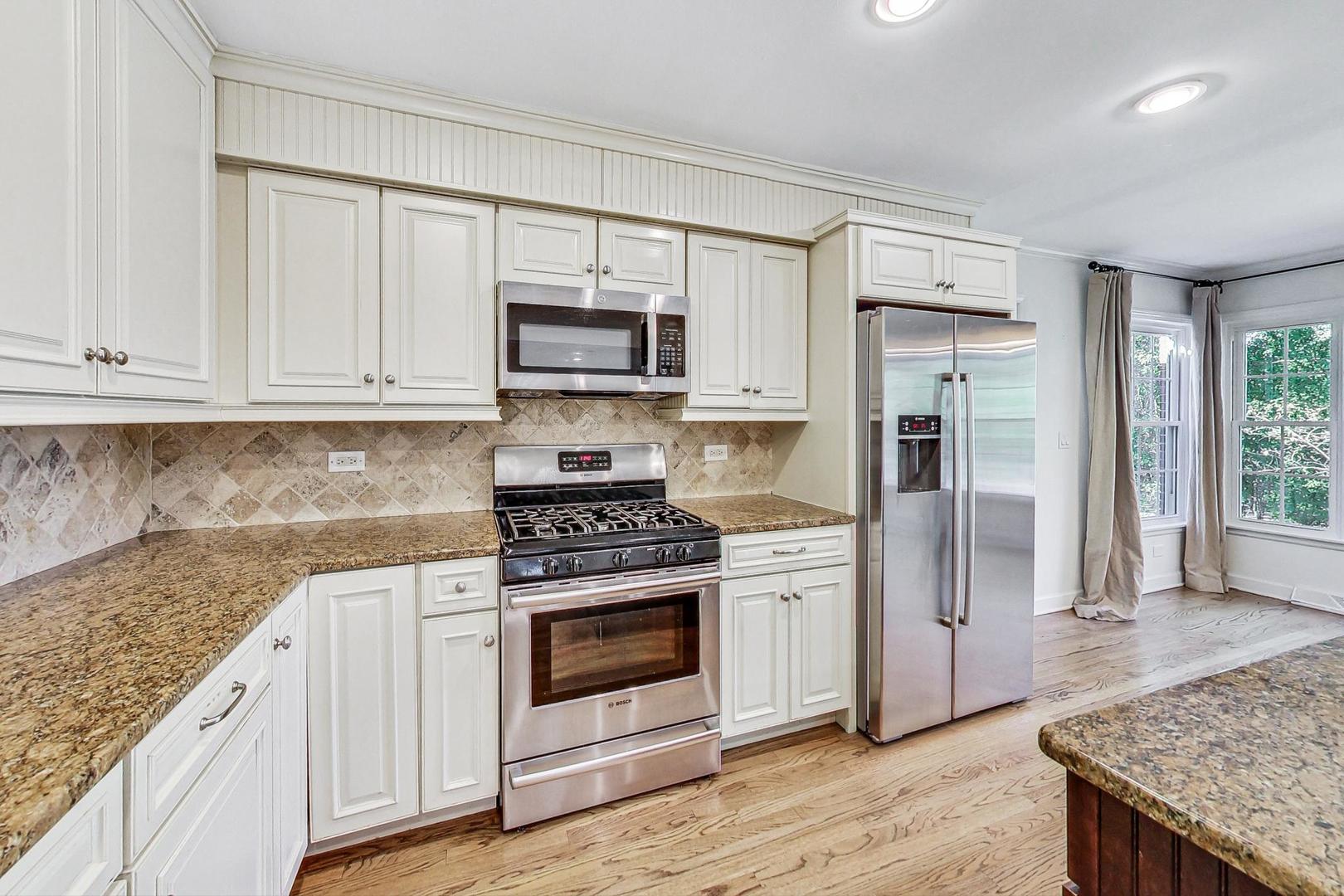 1040 Forest Hill Road Lake Forest, IL 60045 - Photo 10 of 34