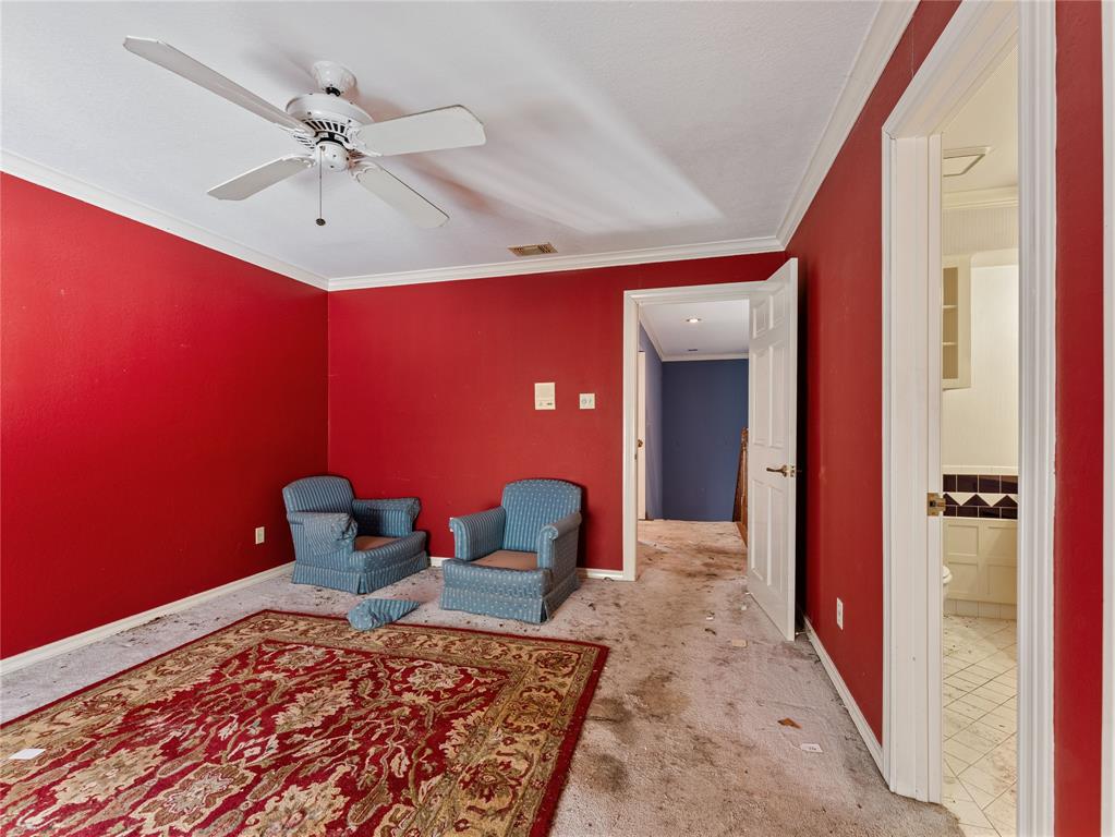 1809 Burton Hill Road Fort Worth, TX 76107 - Photo 15 of 37