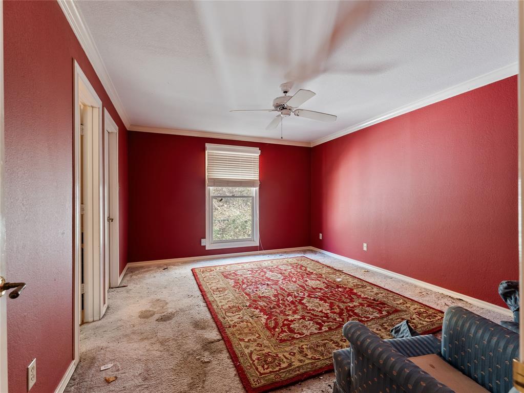 1809 Burton Hill Road Fort Worth, TX 76107 - Photo 16 of 37